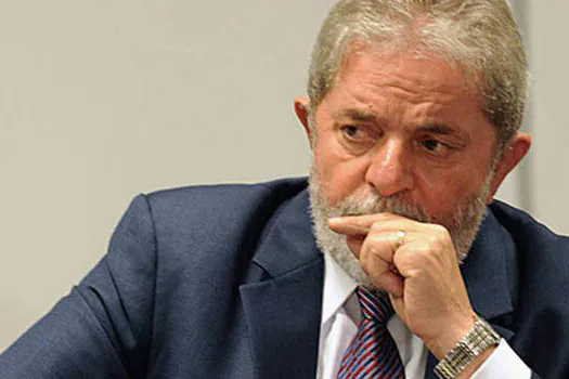 Lula envia carta aberta em solidariedade ao presidente da OAB