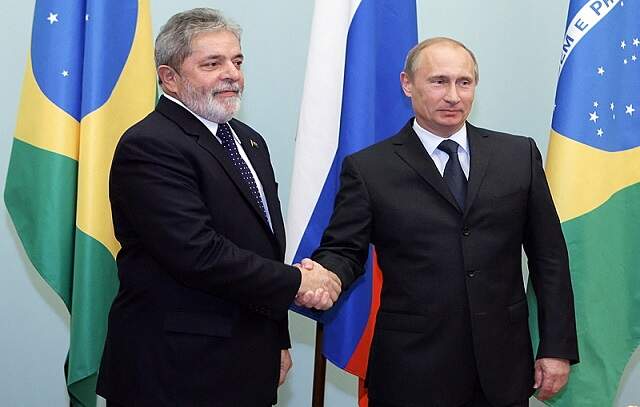Lula lamenta ausência de Putin no Brics e pede critério para expansão do bloco