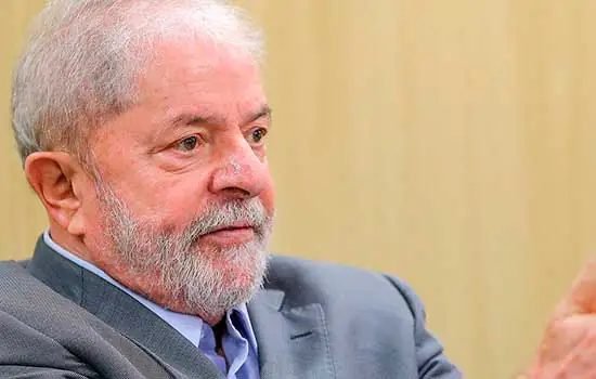 Justiça autoriza transferência de Lula para São Paulo