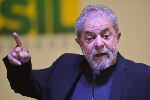 Em MG, Lula cita retorno de Ministério das Cidades para tratar problemas urbanos