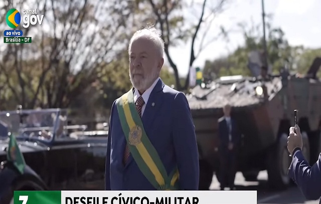 Lula participa em Brasília de comemorações do 7 de Setembro e acompanha desfile