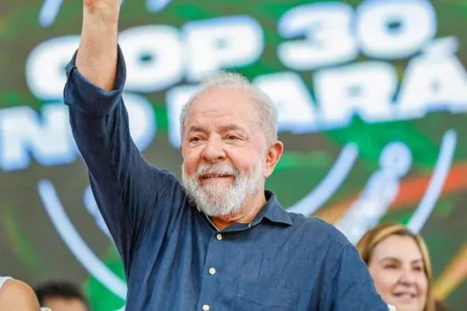 Lula diz que questão ambiental deve passar por dignidade da população