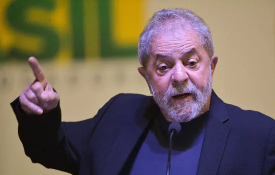 Coligação de Lula pede ao TSE bloqueio de perfis bolsonaristas por desinformação