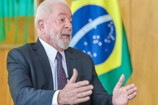 Lula diz que história julgará Selic alta e sugere pressão de Senado a Campos Neto