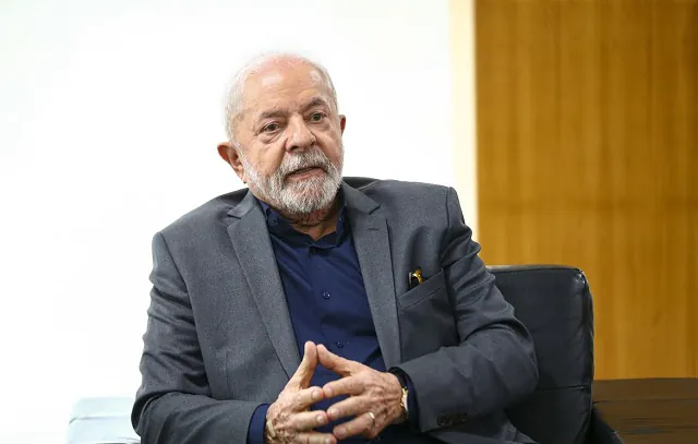 Lula diz que juros do empréstimo consignado causam indignação