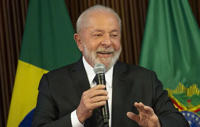 Lula fala sobre a ”reunião ministerial”