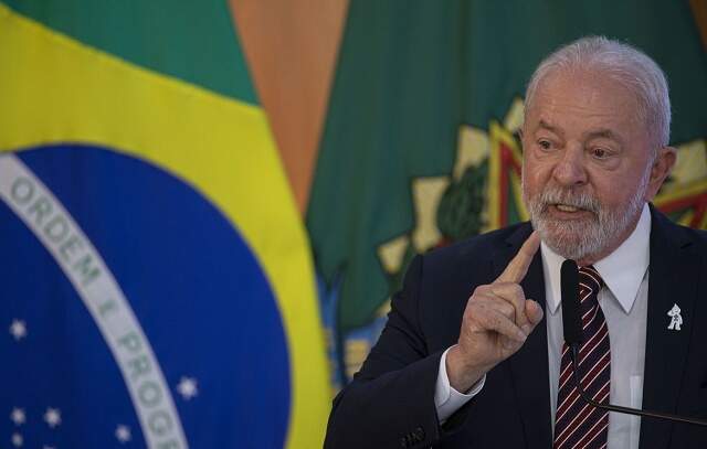 Lula quer discussão climática no currículo escolar