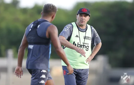 Atlético-GO recebe Vasco na reestreia de Luxemburgo pela equipe carioca