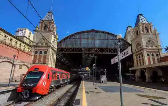 Estação da Luz tem mudança na operação para instalação de passarela metálica no domingo