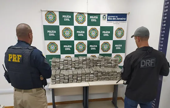 Polícia apreende 250 quilos de maconha em Angra dos Reis