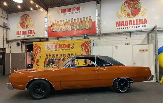 Madalena realiza encontro de carros antigos e customizados em São Bernardo