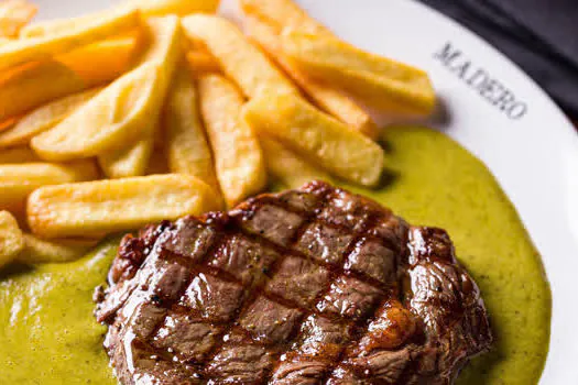 O décimo Madero Steak House do Rio estreia com inauguração beneficente