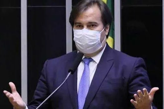 Rodrigo Maia testa positivo para covid-19