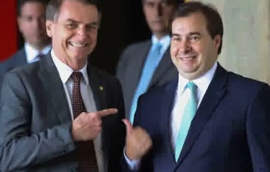 ‘Perdoo o Rodrigo Maia pela situação pessoal que ele está vivendo’