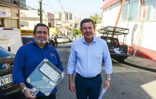 Prefeito Orlando Morando anuncia nova iluminação em LED no bairro Planalto