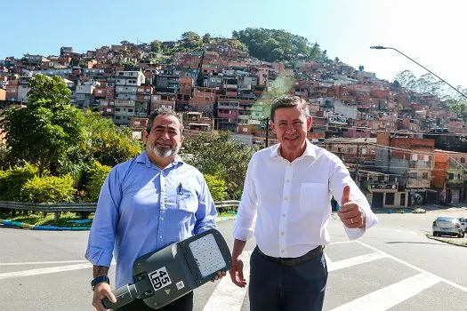 Prefeito Orlando Morando inicia Mais Luz no Cafezal, região do Montanhão