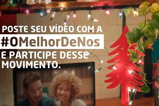 Em ação de Natal da Malwee, influenciadoras doam roupas especiais para quem amam