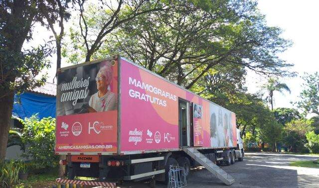 Carreta de Mamografia chega à Carapicuíba para detecção do câncer de mama durante o Mês da Mulher