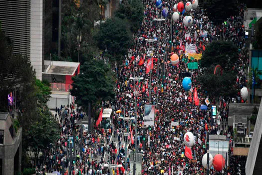 Após protestos, MEC é um ministério em constante crise