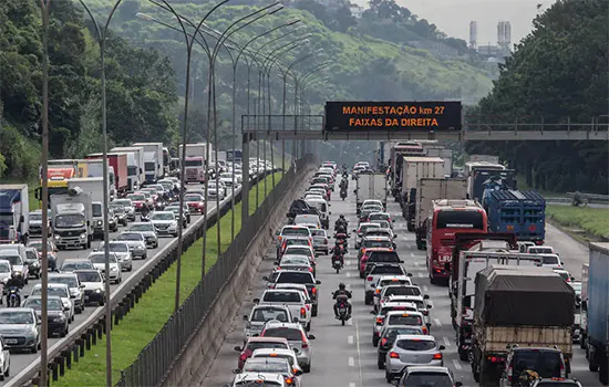 Greve dos caminhoneiros: com protestos pontuais