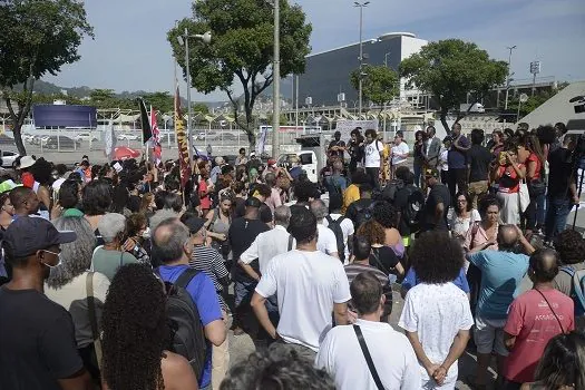 RJ: manifestantes pedem justiça para homem morto em Sergipe