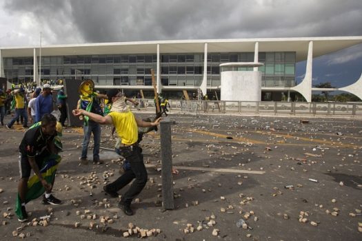 PF faz buscas por “possível financiador” de atos em 8 de janeiro