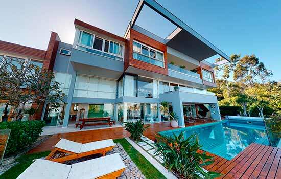 560 mansões com preço a partir de R$ 5 milhões estão a venda em Florianópolis