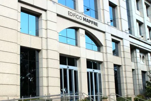 MAPFRE adere à Hora do Planeta e apaga as luzes de edifícios no Brasil e em outros países