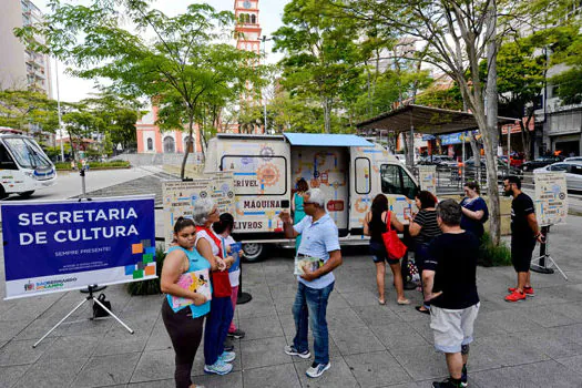 São Bernardo recebe o projeto Incrível Máquina de Livros