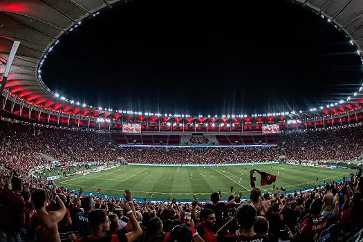 Com Maracanã lotado em sua volta, Flamengo pega o Bangu de olho nas semifinais