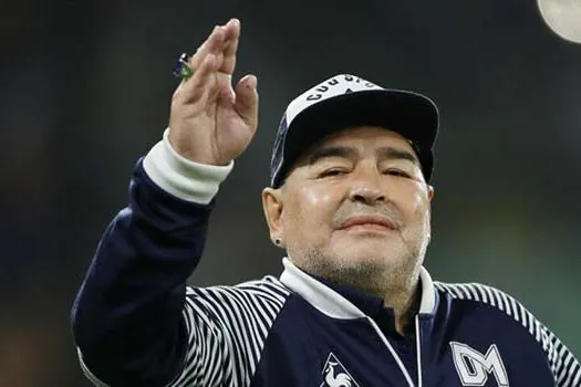 Autópsia do corpo de Maradona aumenta as evidências de erro médico