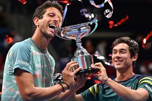 Marcelo Melo supera Rafael Matos nas duplas e conquista ATP 500 de Tóquio