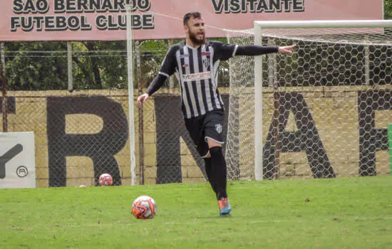 Marcelo comemora permanência no EC São Bernardo para a Copa Paulista