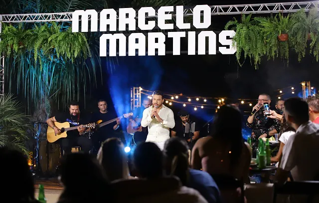 Marcelo Martins canta o BeM em Goiânia