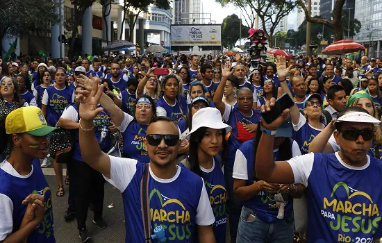 Marcha para Jesus reúne milhares no centro do Rio de Janeiro