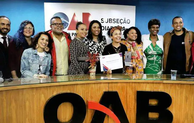 Márcia Damaceno recebe honraria da OAB/Diadema