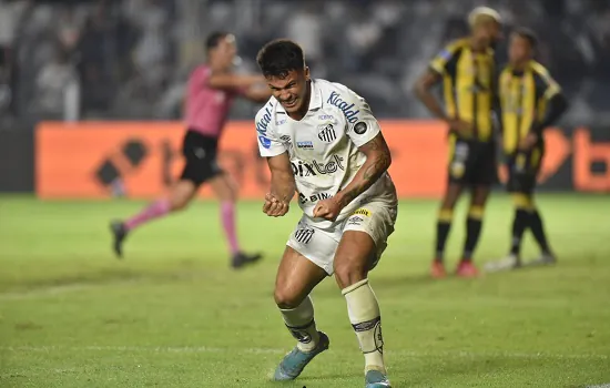 Marcos Leonardo pede desculpas à torcida do Santos e projeta ‘volta por cima’