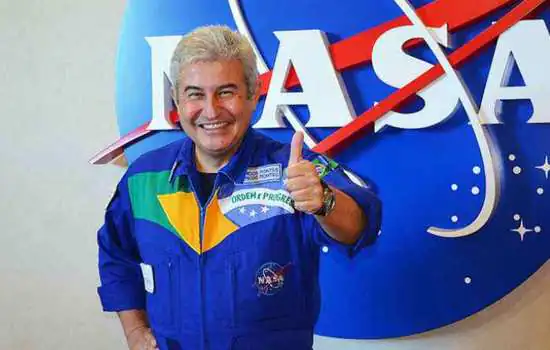 Com presença do senador astronauta