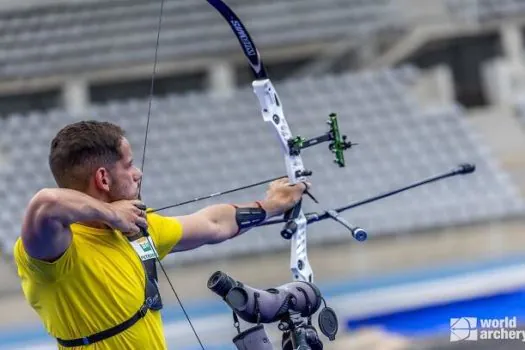 Marcus D’Almeida conquista o bronze na etapa de Paris da Copa do Mundo de tiro com arco