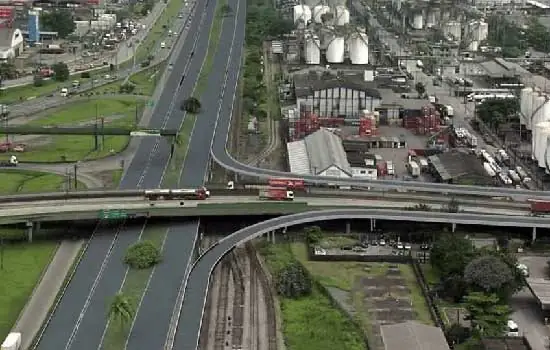 Entrada de Santos: Avanços na construção das novas passarelas e viadutos