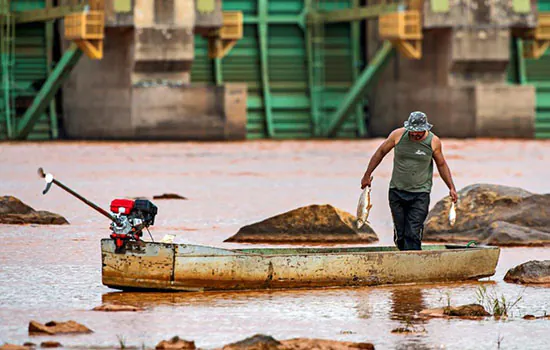 Após rompimento de barragem