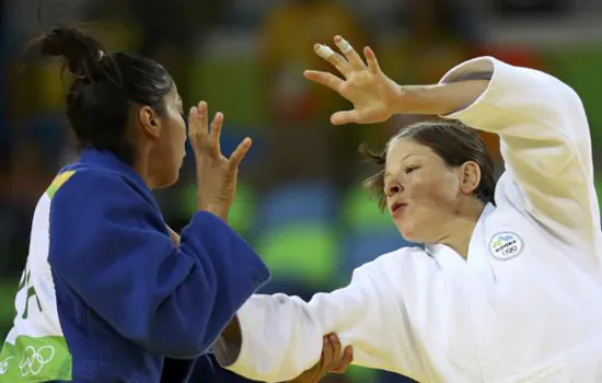 Mariana Silva perde a semifinal no judô e vai para disputa do bronze