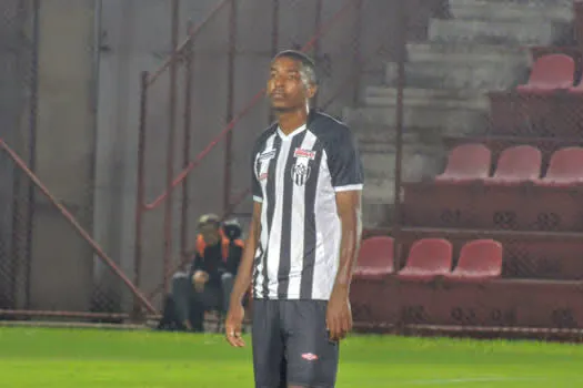 EC São Bernardo: Mariano comemora atuação com gol