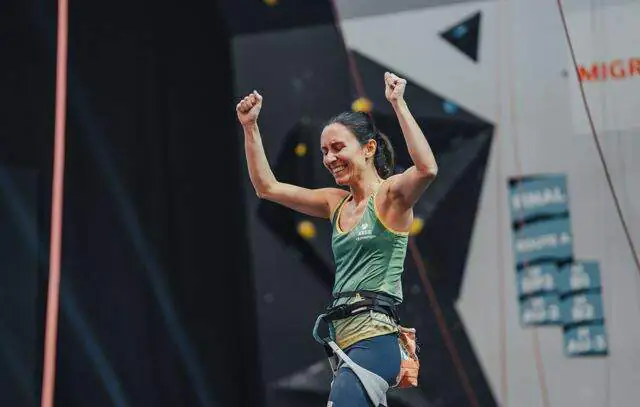 Marina Dias é Campeã Mundial de Paraescalada na Suíça