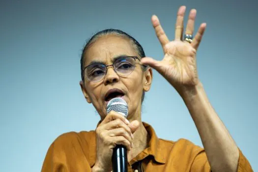 Marina Silva recebe alta hospitalar após tratar da covid-19