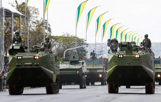 Marinha: desfile foi planejado antes de agenda da PEC do voto impresso