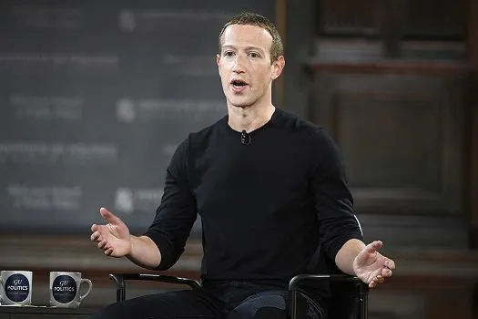 Zuckerberg diz que acorda com ‘soco no estômago’