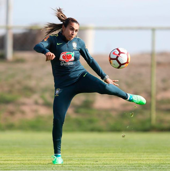 Ausência de Marta na estreia da seleção brasileira no Mundial é confirmada