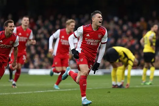 Martinelli garante vitória do Arsenal em jogo cheio de golaços contra o Watford