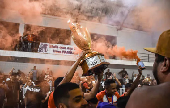 Família vence Marutaka nos pênaltis e conquista o Campeonato Municipal de Futsal